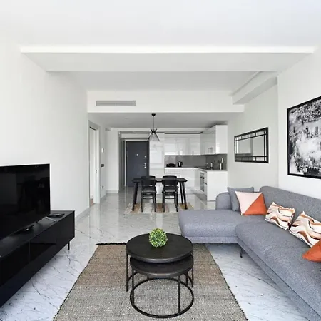 Beautiful Modern 1bd Views W Poolgym! #223