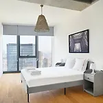 Nyaraló Beautiful Modern 1bd Views W Poolgym! #223