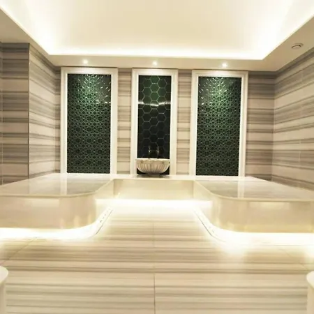 度假居 Beautiful Modern 1bd Views W Poolgym! #223 *
